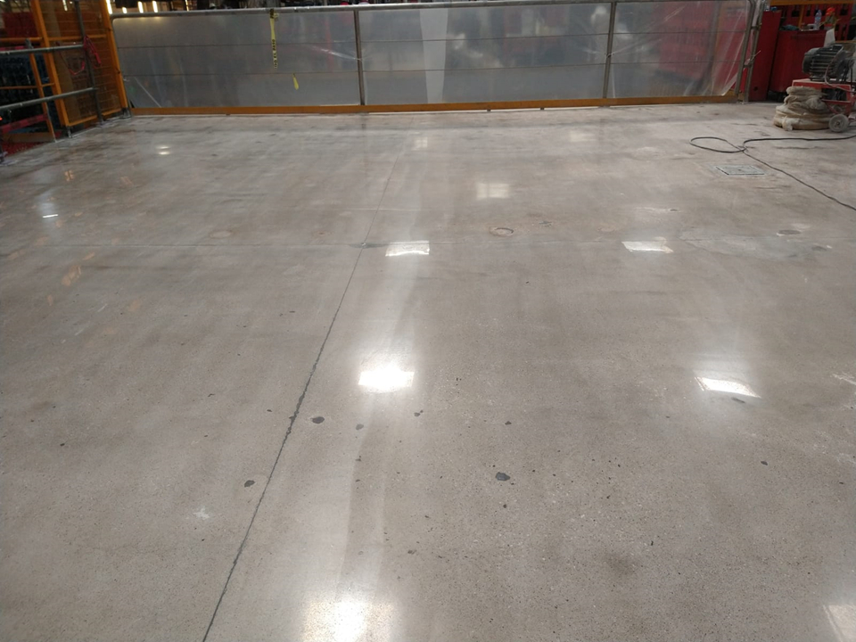 EQUIPAMIENTO PARA ESTACIONAMIENTOS