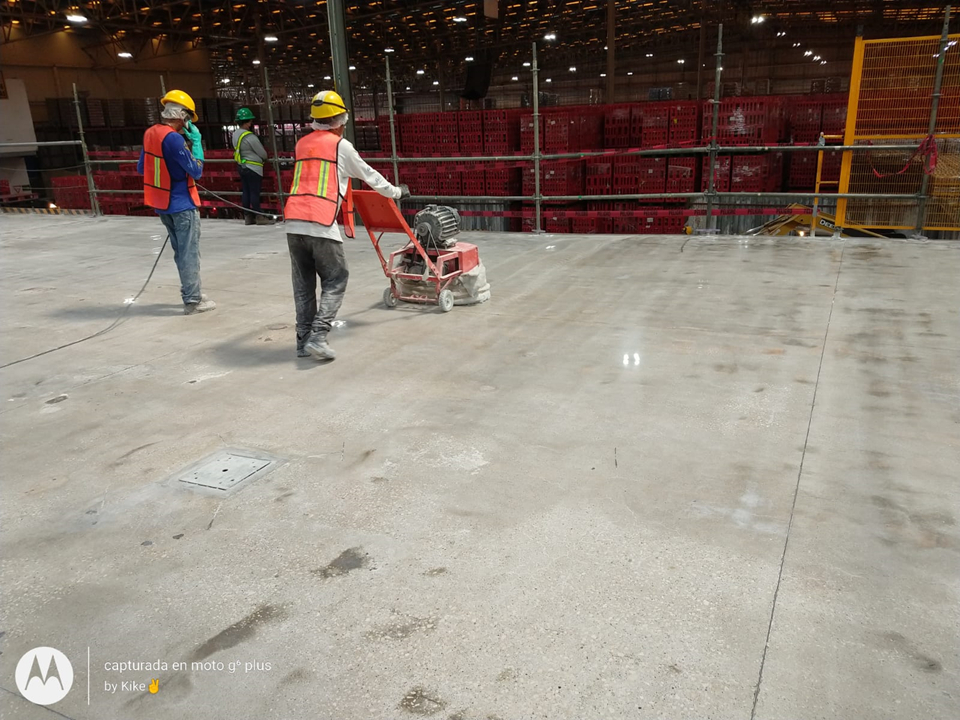 EQUIPAMIENTO PARA ESTACIONAMIENTOS